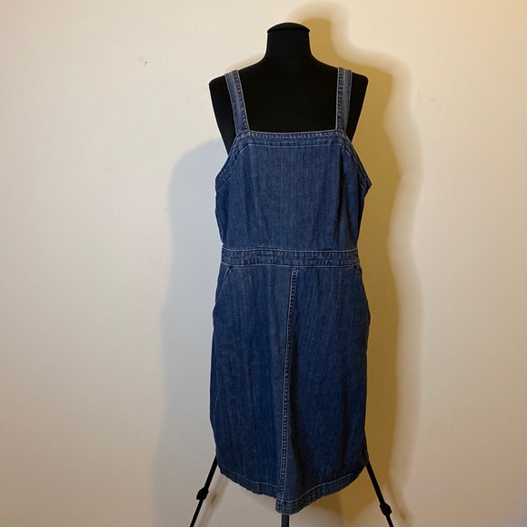 Universal Threads Denim Dress - Picture 1 of 7